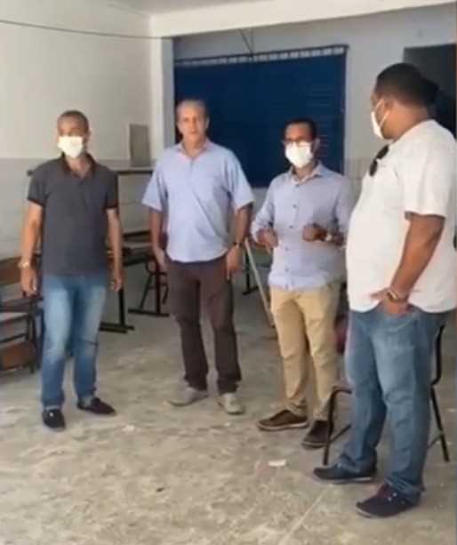 Camacã: Prefeitura reforma todas as escolas simultaneamente para o retorno das aulas